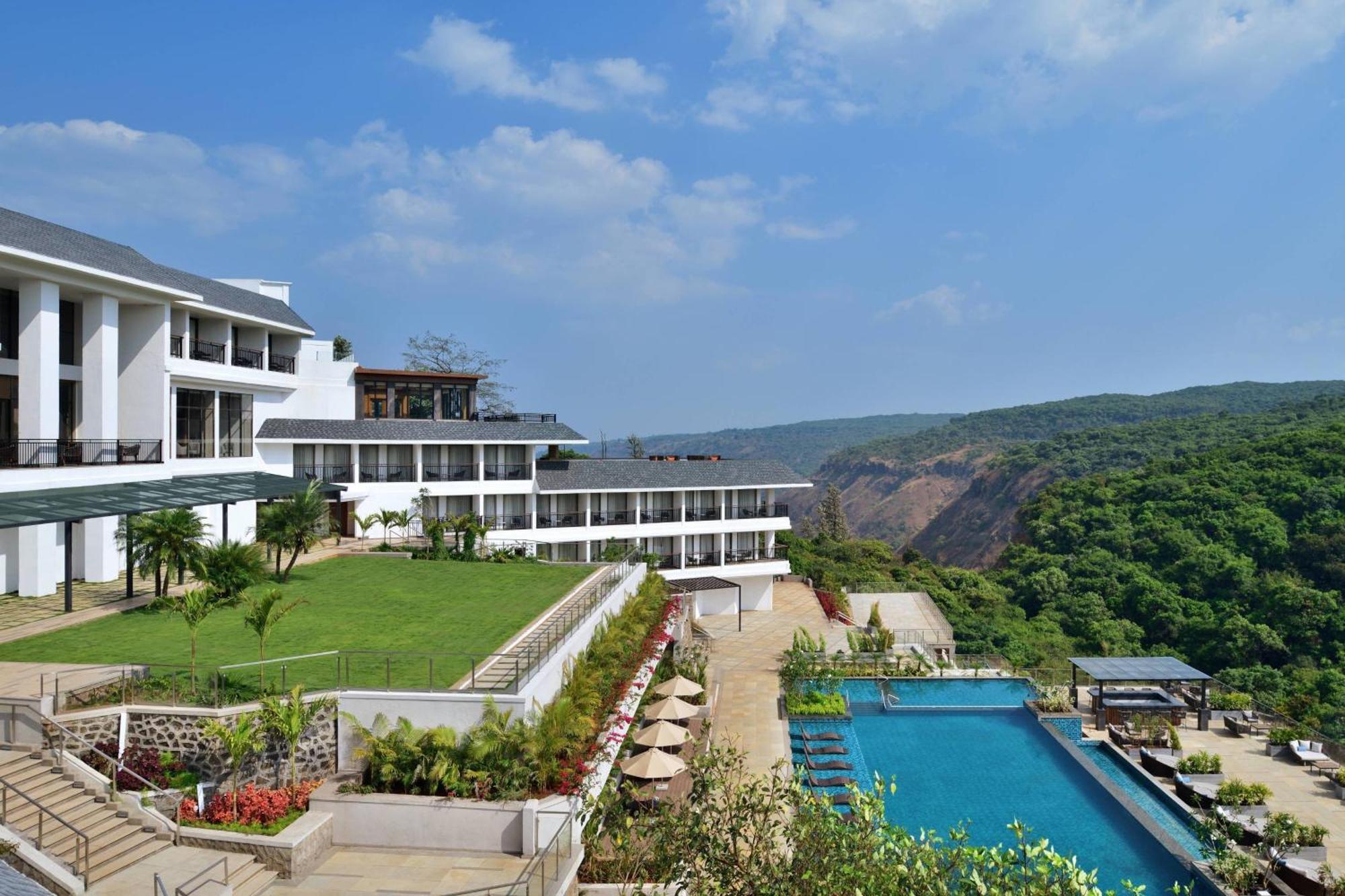 Courtyard By Marriott Mahabaleshwar Hotel Eksteriør billede